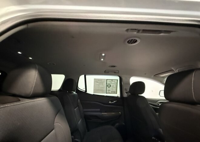 2023 GMC Acadia SLE